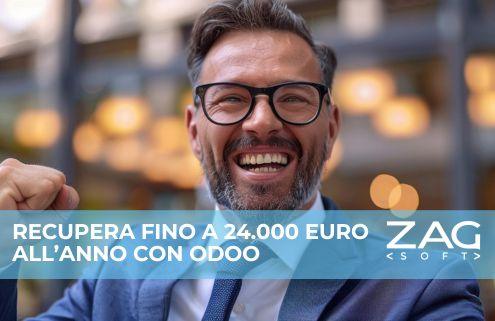 Un imprenditore sorridente in giacca e cravatta, con occhiali, felice per i risparmi ottenuti con un gestionale.